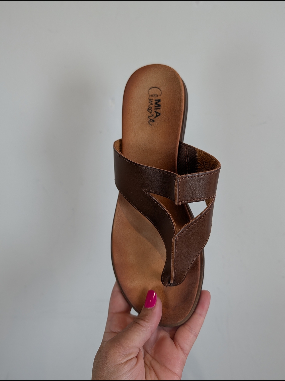MIA Brown Faux Leather Toe-Loop Slide Sandal, Size 8